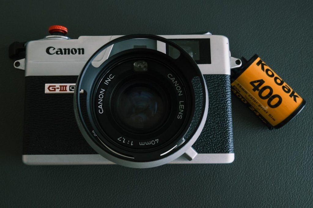 Canva vs. Snappa - Canva vs. Snappa: 5 Key Features to Consider for Y